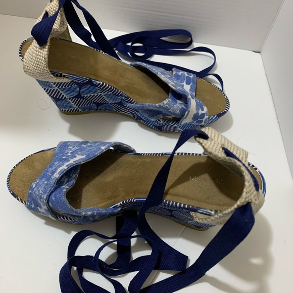 Old Navy, Leg Tie Up, Wedge Shoe size 10 - Picture 9 of 16
